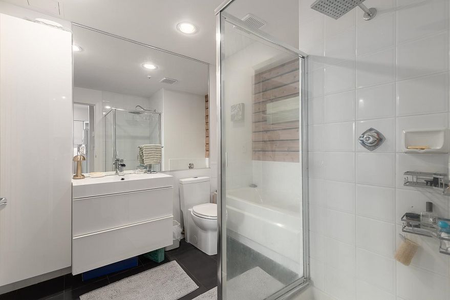 507 1888 York Avenue