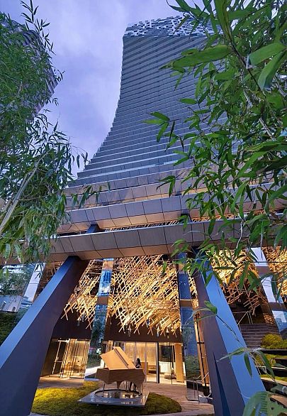 2702 1568 Alberni Street