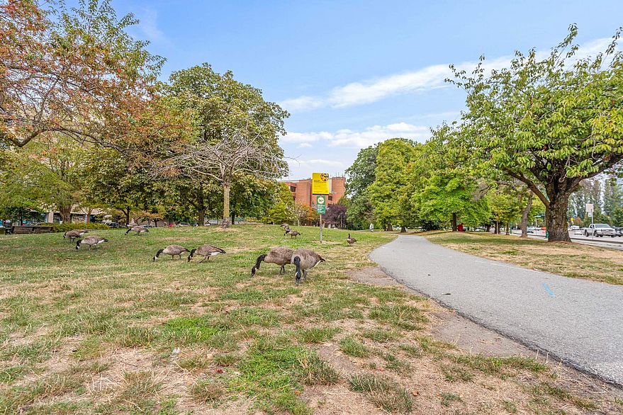 405 1808 W 1st Avenue