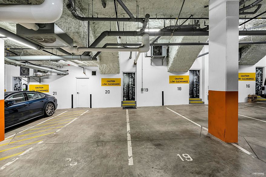 7478 Granville Street