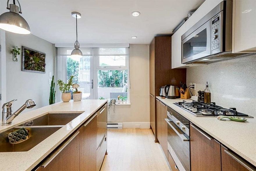 532 W 7TH AVENUE, Vancouver BC V5Z 1B3