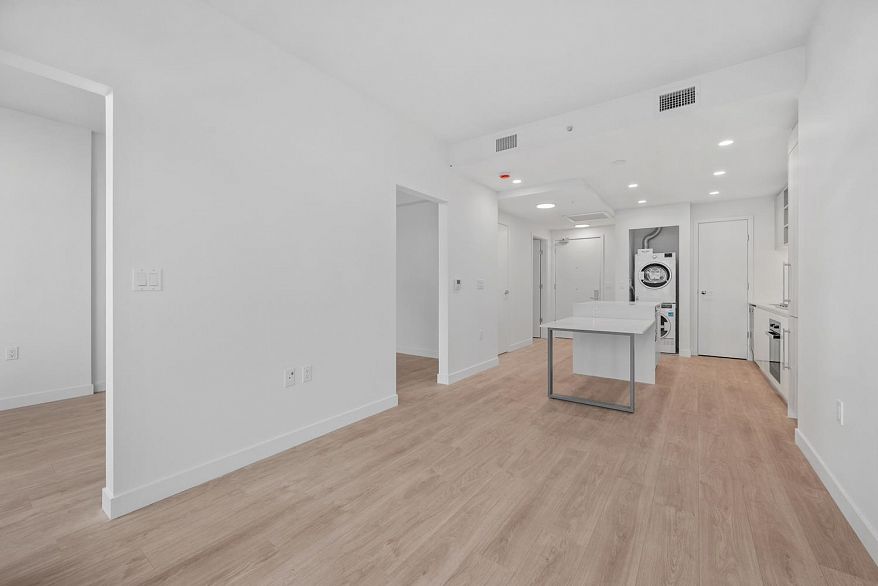 40X 1981 MACDONALD STREET, Vancouver BC V6K 1M7