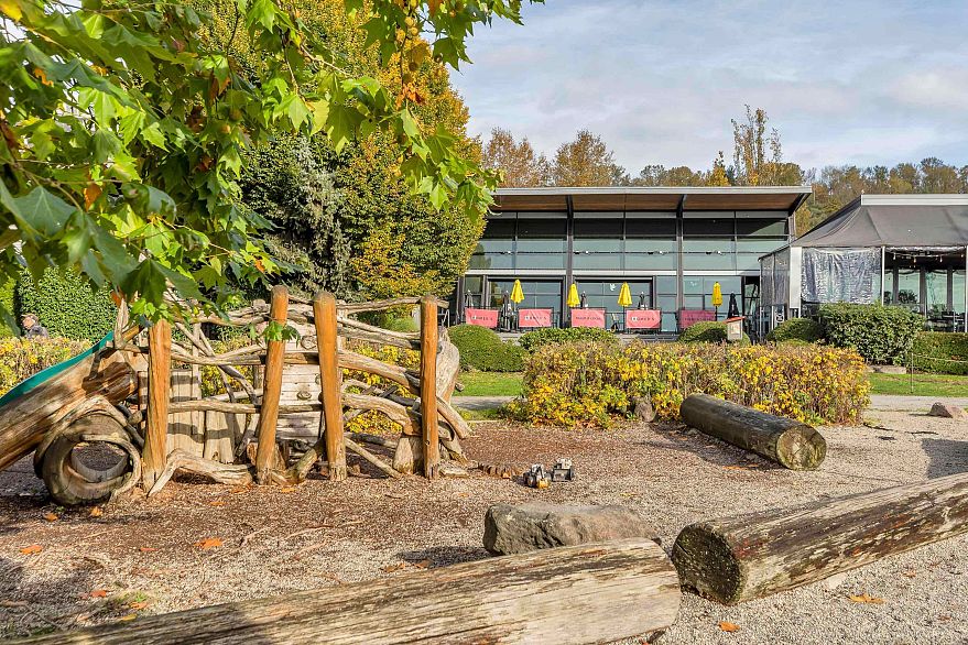 8533 Aquitania Place