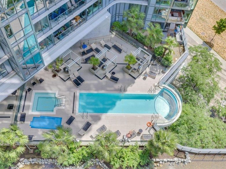 1252 38 SMITHE STREET, Vancouver BC V6B 0P4