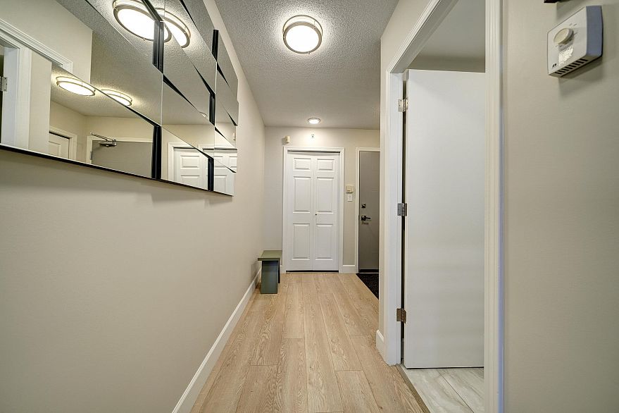 2504 1088 QUEBEC STREET, Vancouver BC V6A 4H2