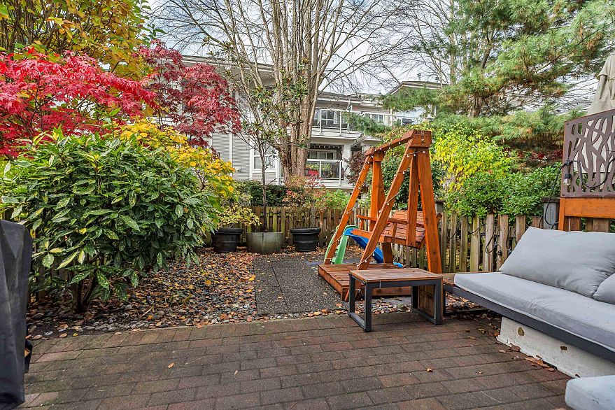 8533 Aquitania Place