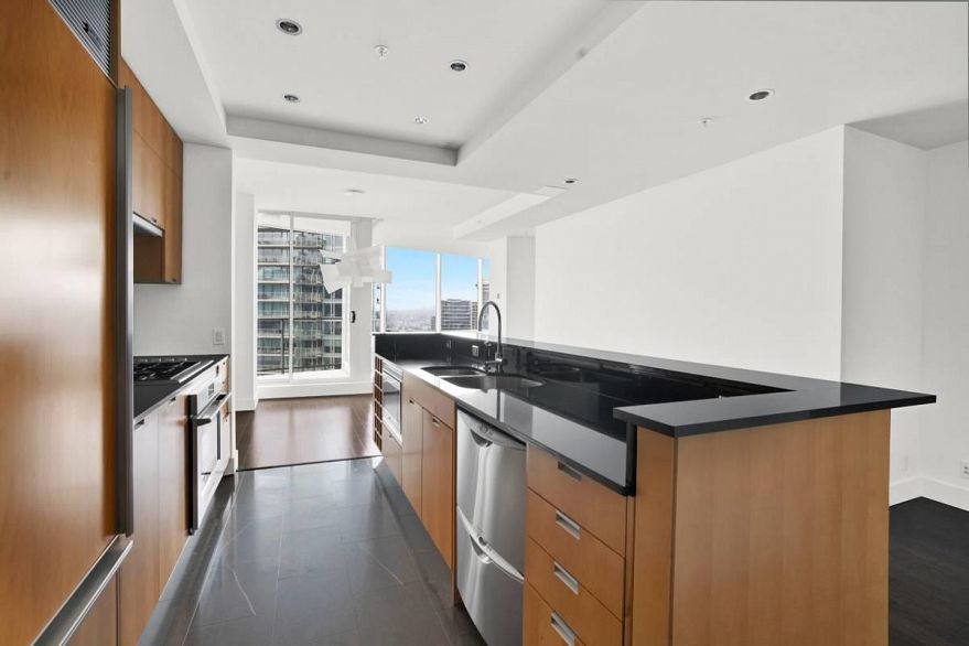 310X 1077 W CORDOVA STREET, Vancouver BC V6C 0B9