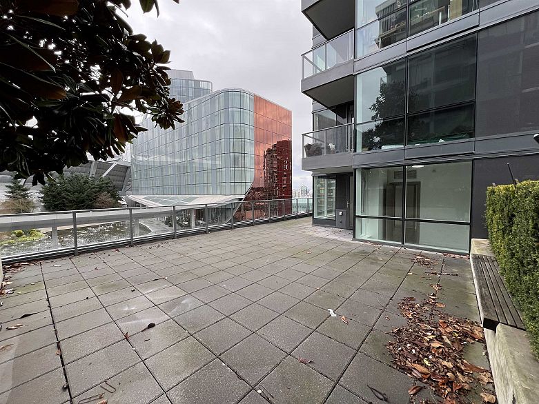 1252 38 SMITHE STREET, Vancouver BC V6B 0P4