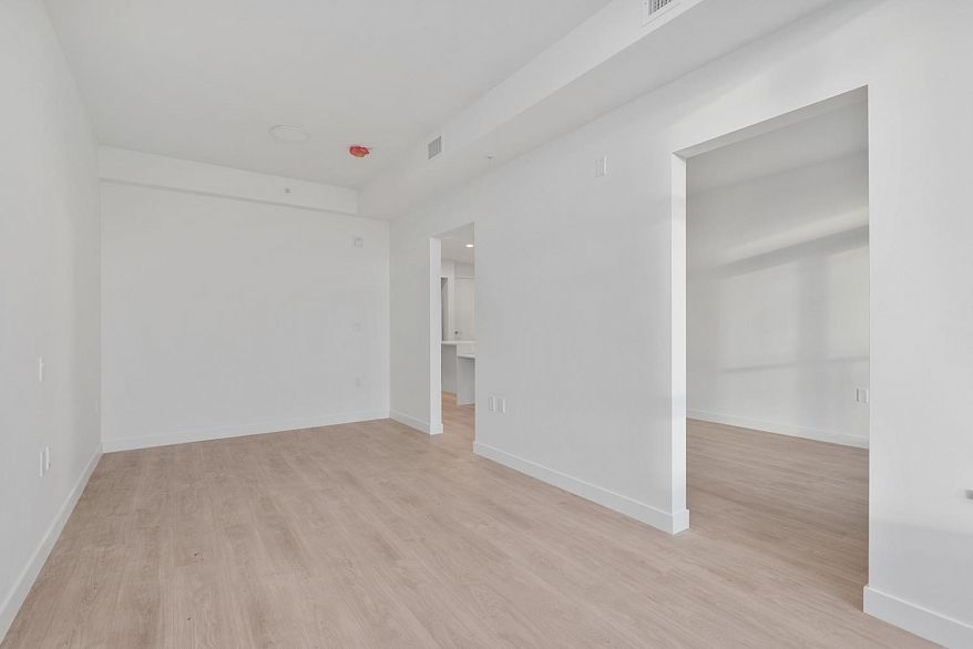 40X 1981 MACDONALD STREET, Vancouver BC V6K 1M7