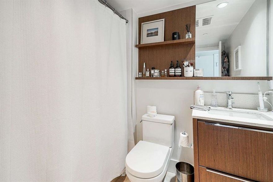 532 W 7TH AVENUE, Vancouver BC V5Z 1B3