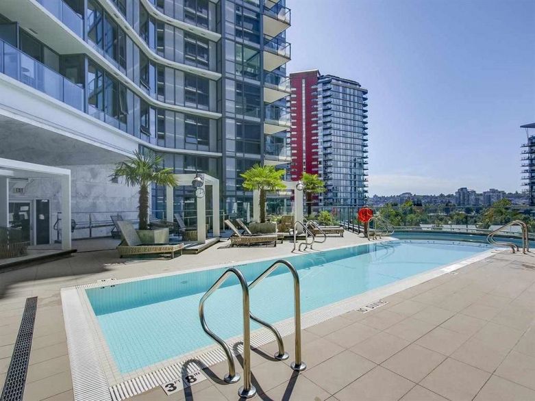 1252 38 SMITHE STREET, Vancouver BC V6B 0P4