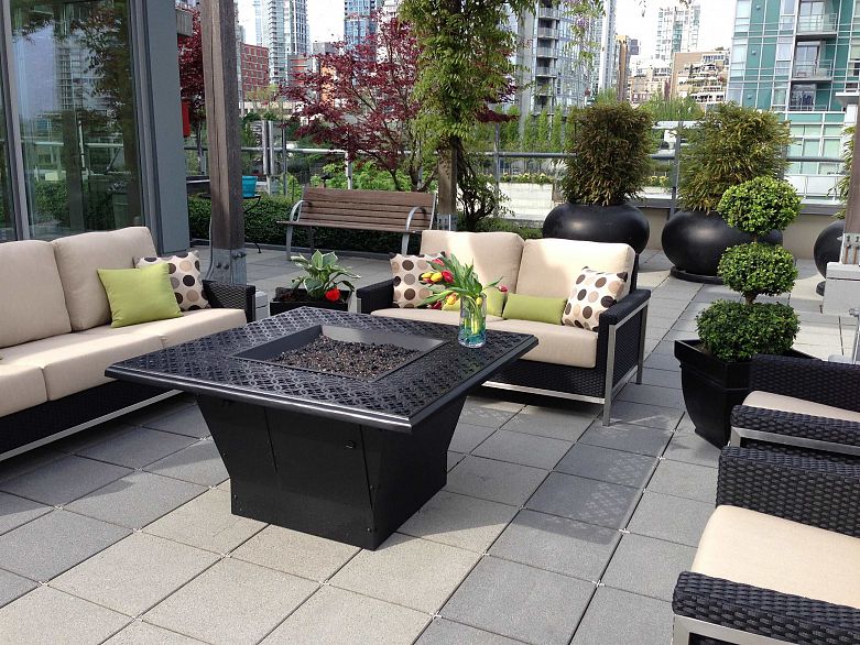 1903 1515 Homer Mews