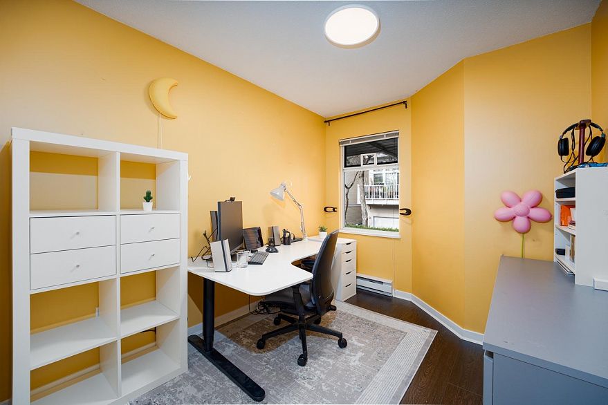 1 3586 Rainier Place