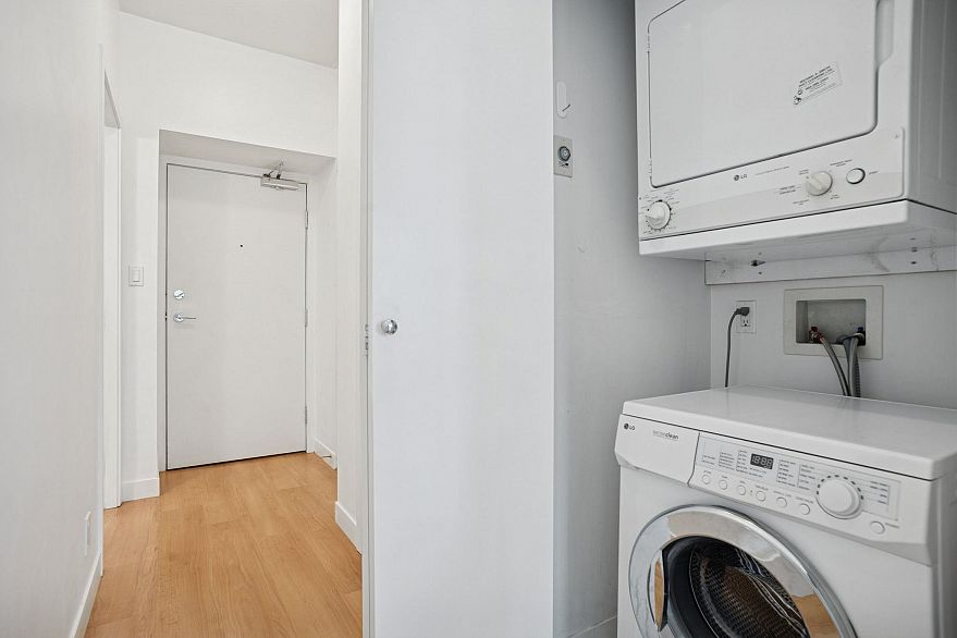 1203 1050 SMITHE STREET, Vancouver BC V6E 4T4