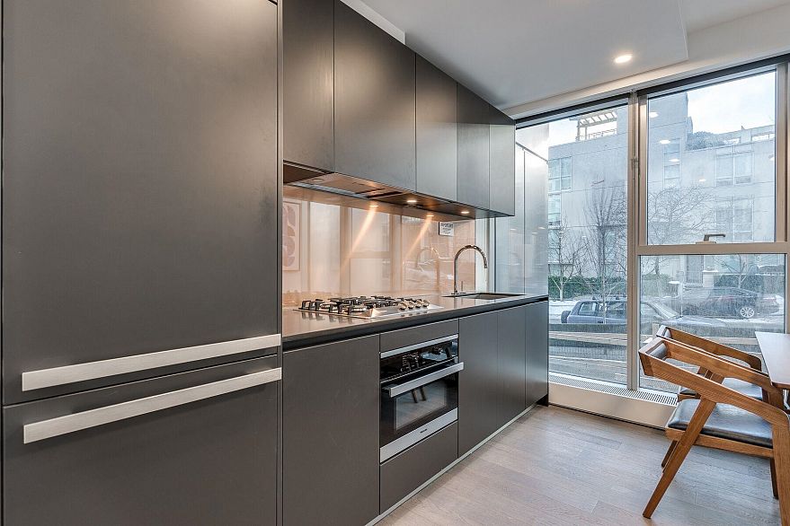 203 1480 HOWE STREET, Vancouver BC V6Z 1C4