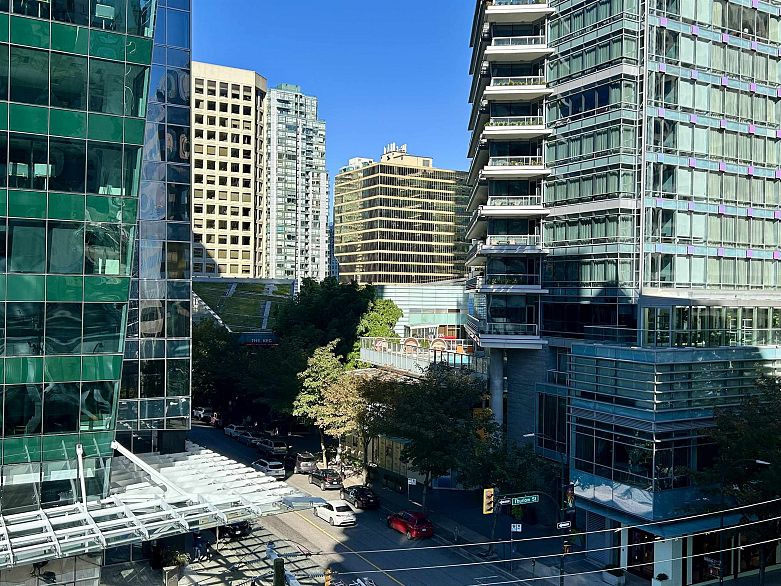 506 1060 ALBERNI STREET, Vancouver BC V6E 4K2