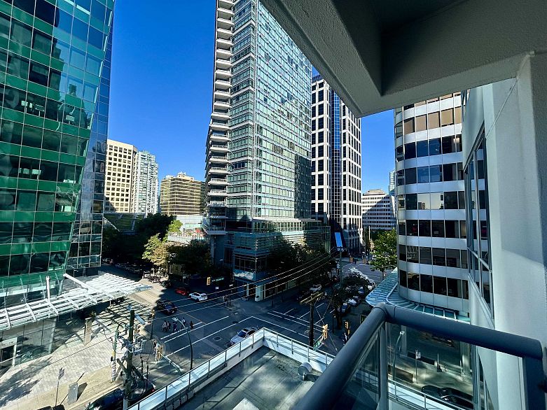 506 1060 ALBERNI STREET, Vancouver BC V6E 4K2