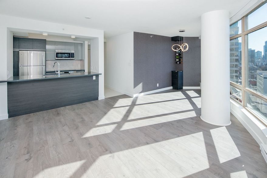 1402 1200 Alberni Street