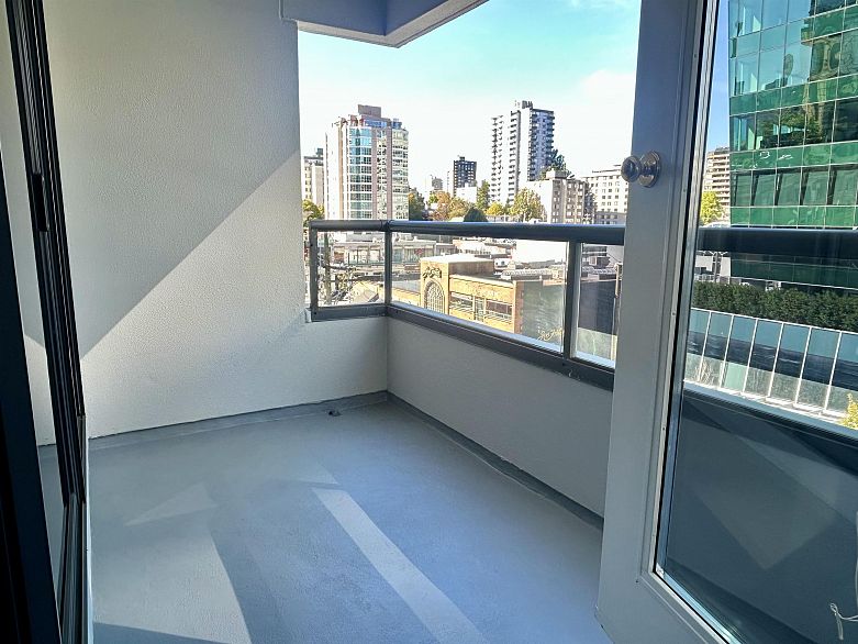 506 1060 ALBERNI STREET, Vancouver BC V6E 4K2