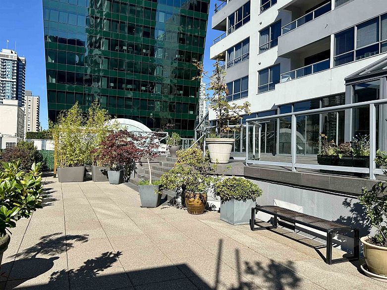 506 1060 ALBERNI STREET, Vancouver BC V6E 4K2