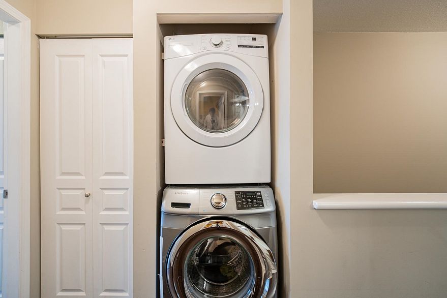 1 3586 Rainier Place