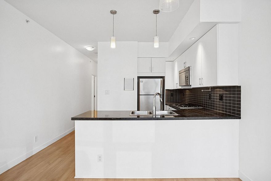 1203 1050 SMITHE STREET, Vancouver BC V6E 4T4