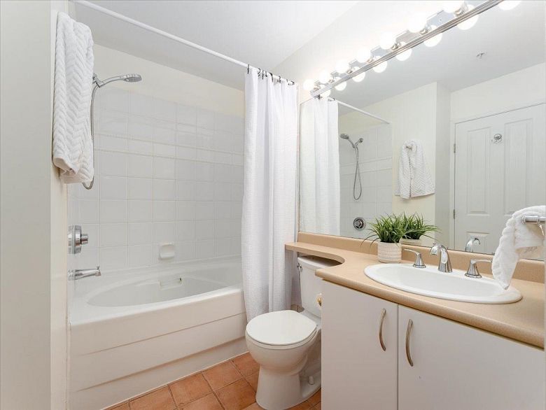 408 3083 W 4th Avenue