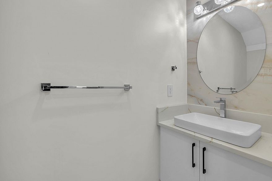 4325 Kamloops Street