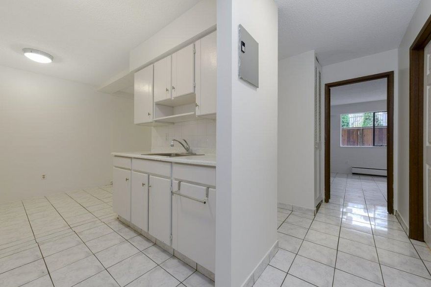 105 1585 E 4th Avenue