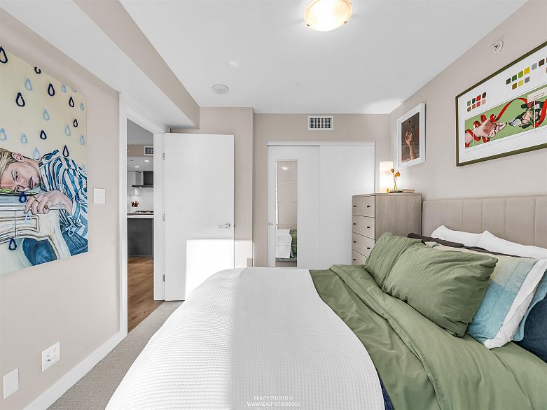 306 1618 Quebec Street