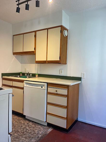 210 1050 Jervis Street