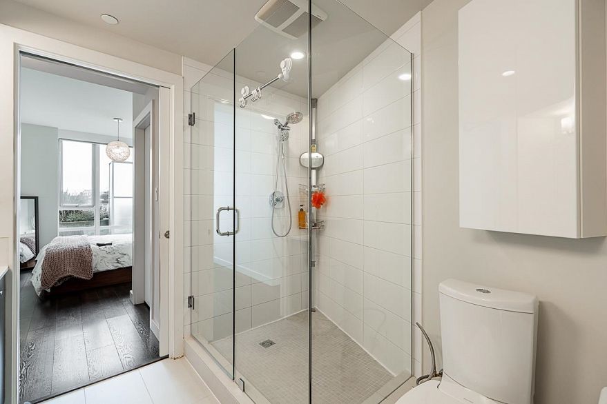 1517 1618 Quebec Street