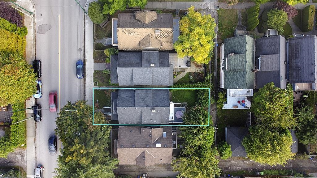 2318 Macdonald Street