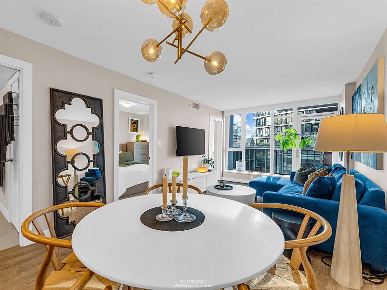 306 1618 Quebec Street