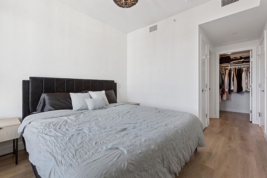 2107 8538 River District Crossing