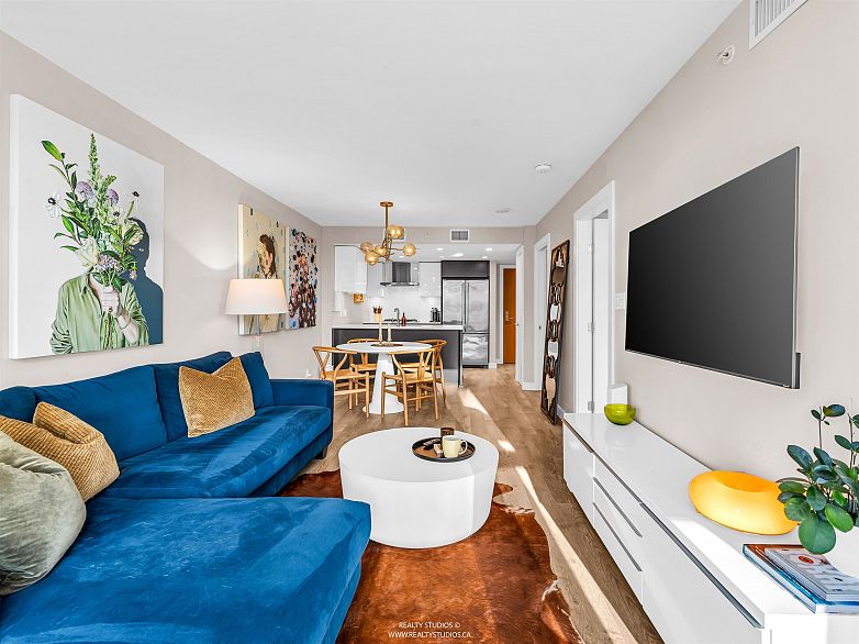 306 1618 Quebec Street