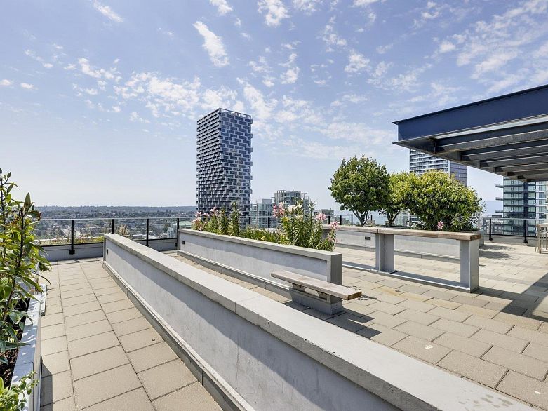 912 1325 Rolston Street