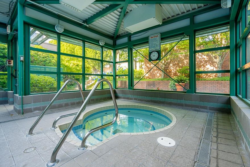 408 503 W 16th Avenue