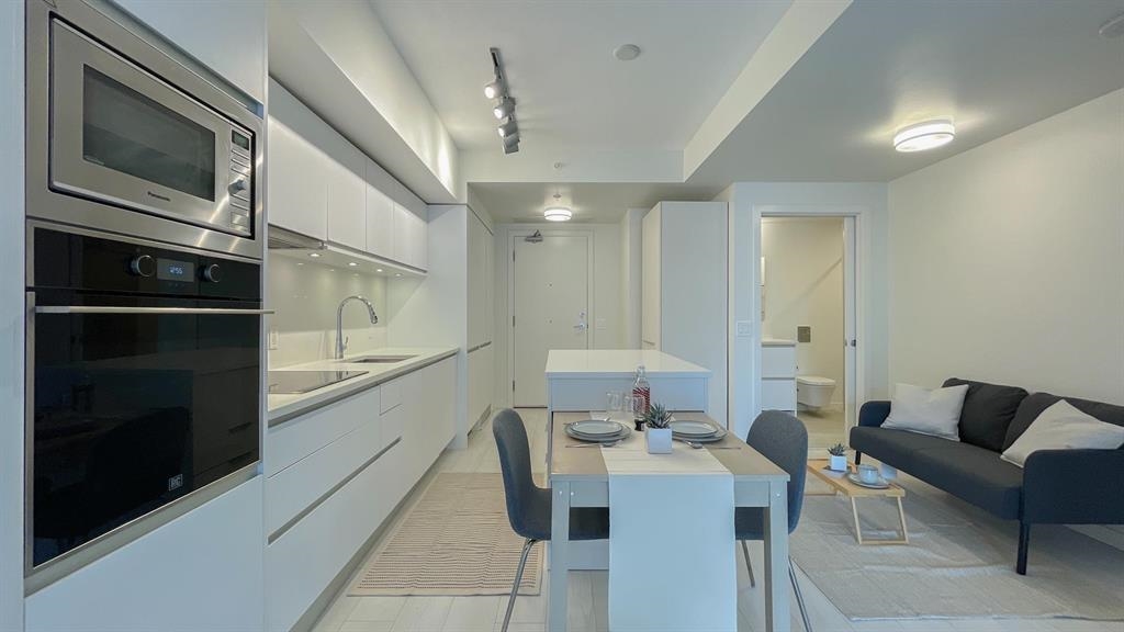 401 180 EAST 2 AVENUE, Vancouver BC V5T 0K4