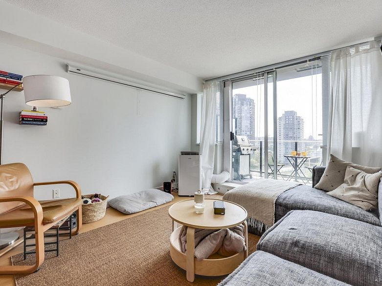 912 1325 Rolston Street