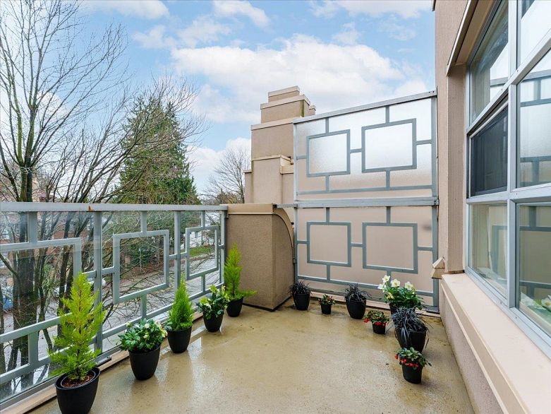 408 3083 W 4th Avenue