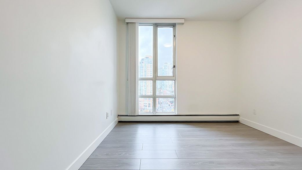 1602 1201 Marinaside Crescent