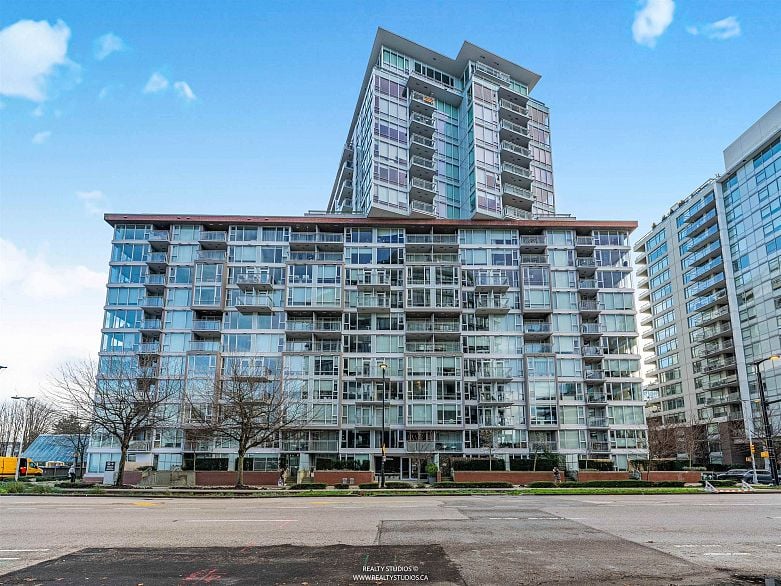 306 1618 Quebec Street