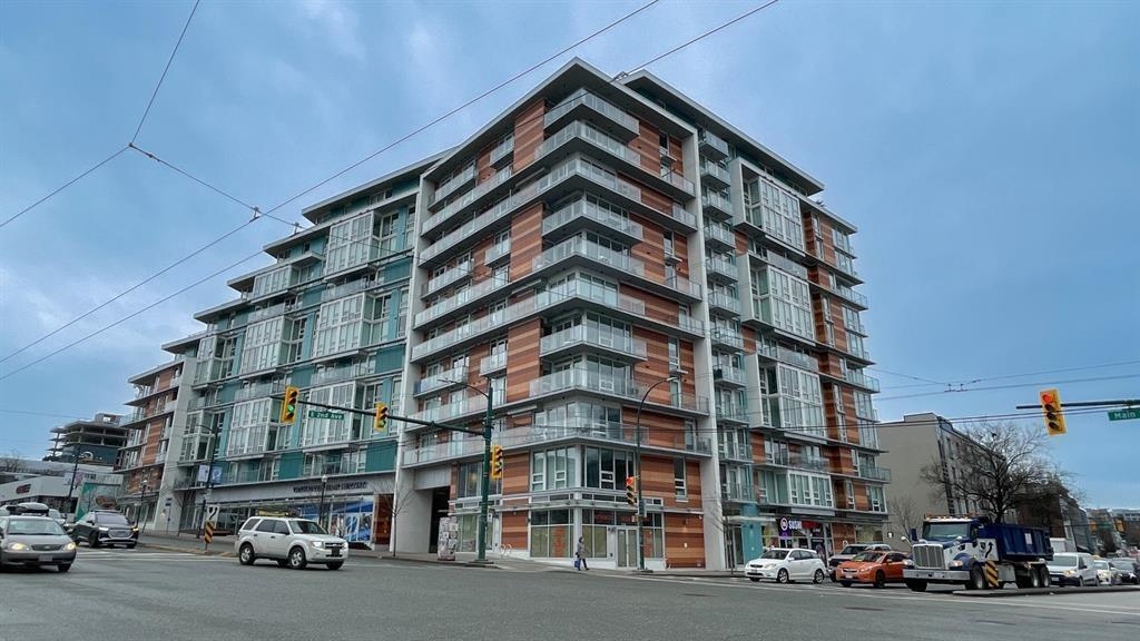 401 180 EAST 2 AVENUE, Vancouver BC V5T 0K4