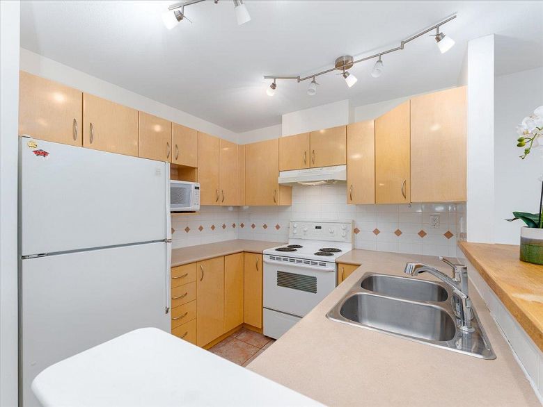 408 3083 W 4th Avenue