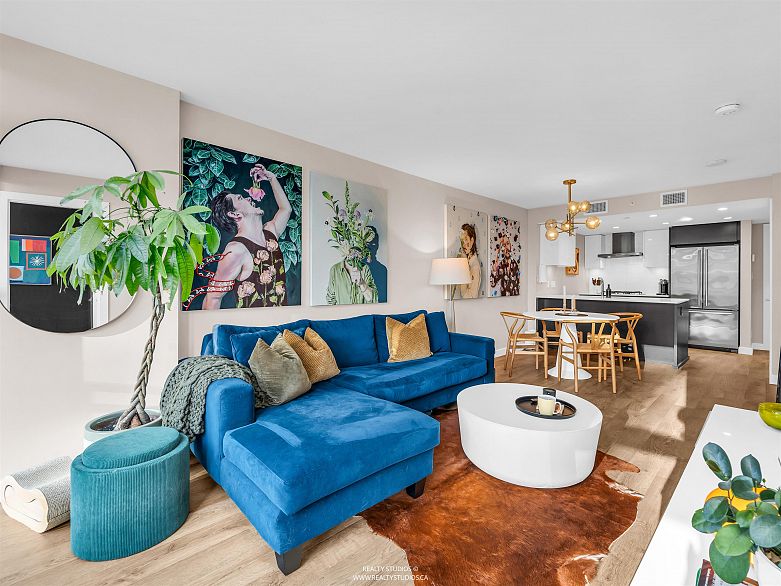 306 1618 Quebec Street