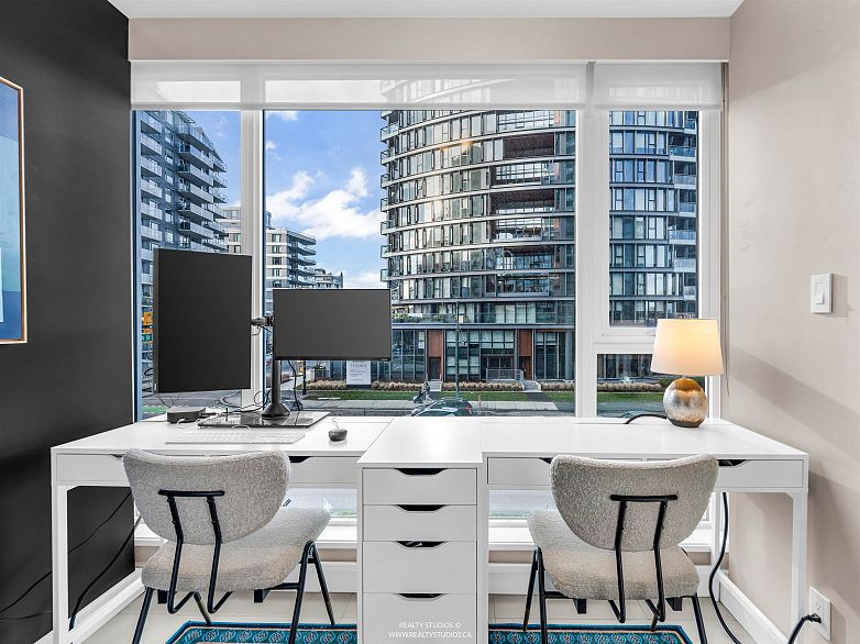 306 1618 Quebec Street