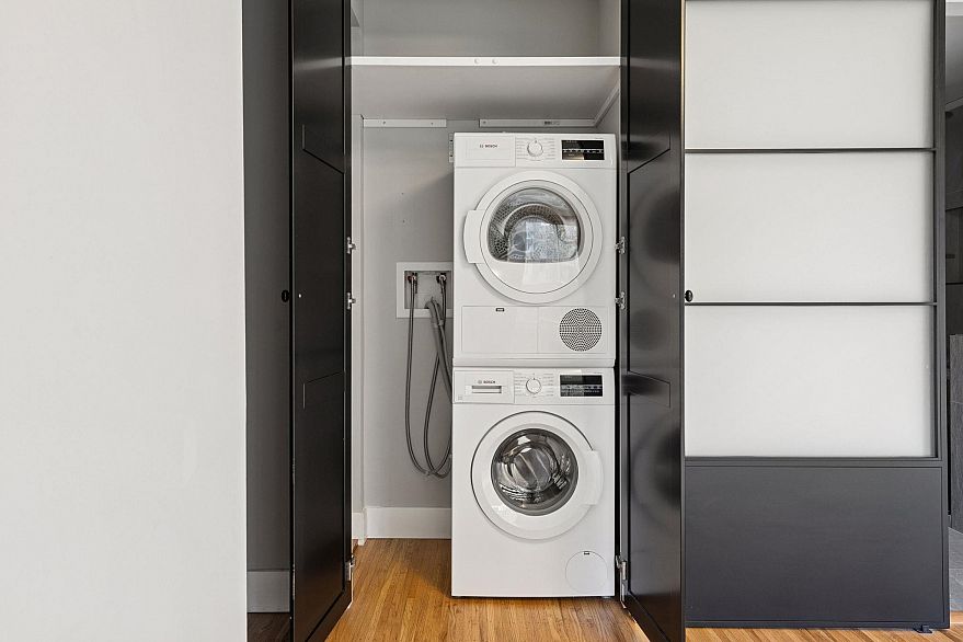 103 2776 Pine Street