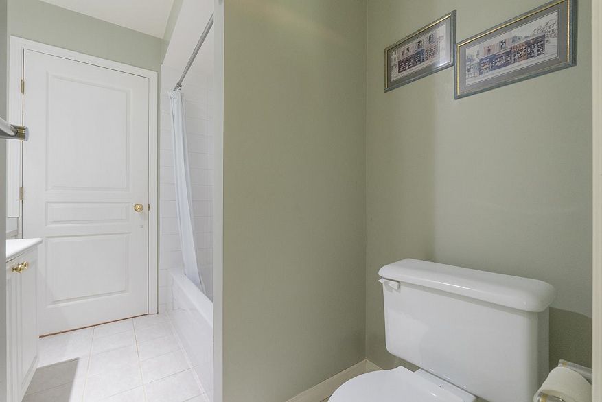 2880 E Kent Avenue South