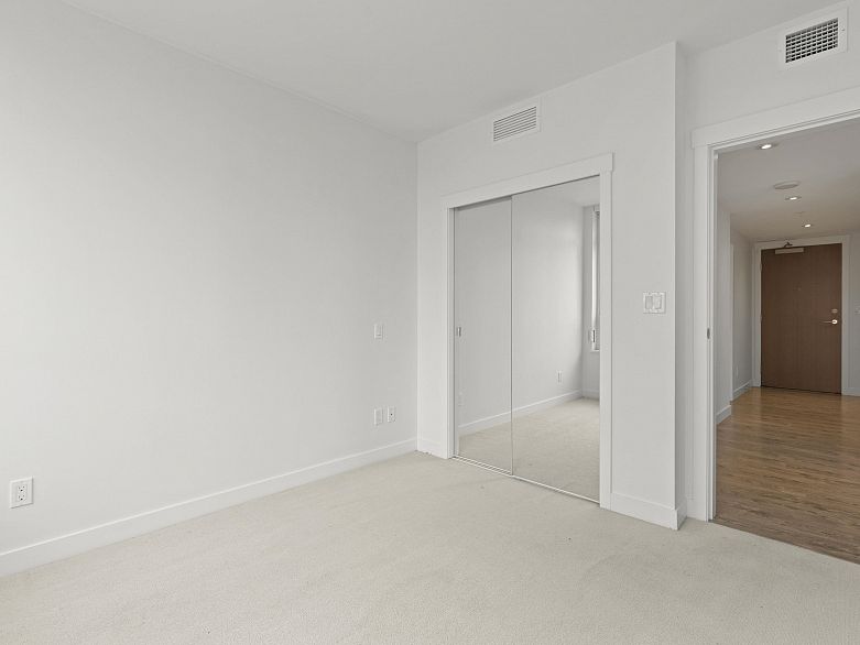 905 110 Switchmen Street